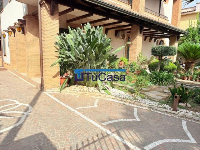 Appartamento in vendita a Parete, Campania