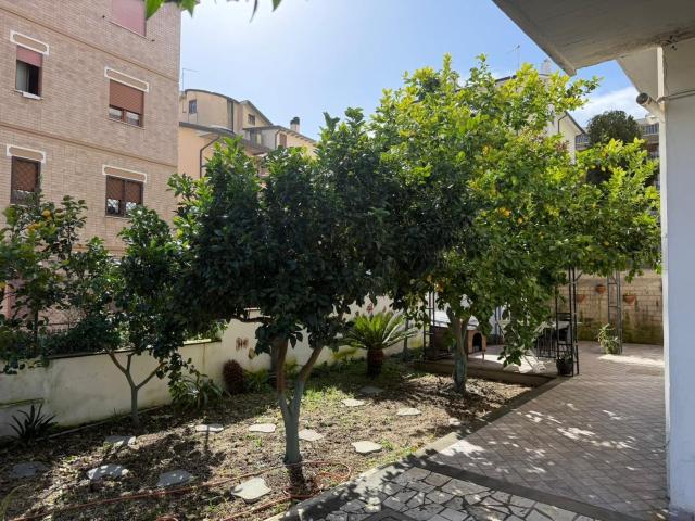 Appartamento in vendita a Roma Capitale, Lazio