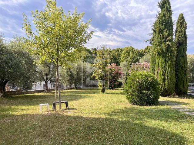 Appartamento in vendita a Rivoltella del Garda, Desenzano Del Garda