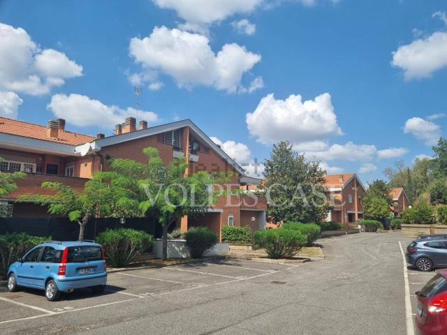 Appartamento in vendita a Casale Prima Porta, Roma Capitale