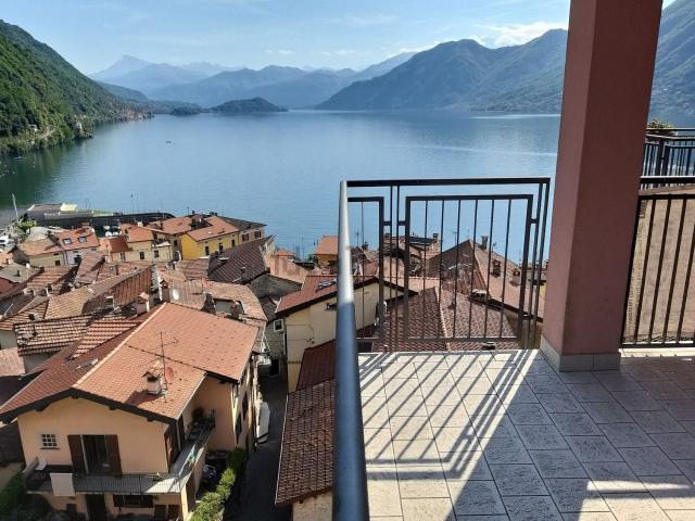 Appartamento in vendita a Argegno, Lombardia