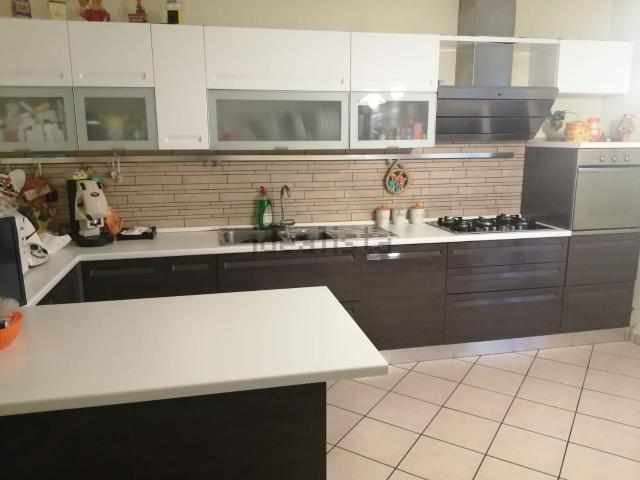Appartamento in vendita a Spinelli, Quarto