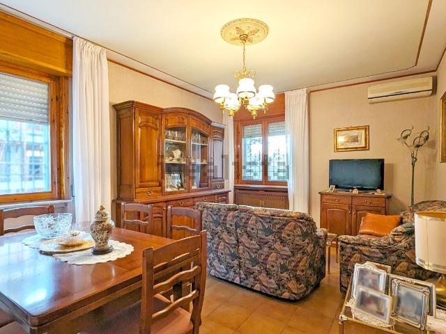 Appartamento in vendita a Fidenza, Parma