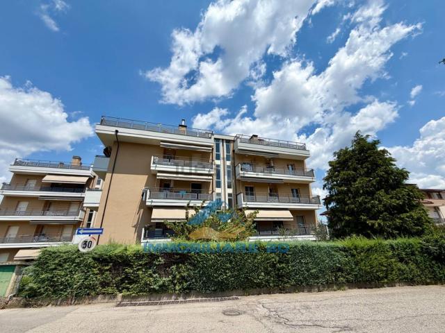 Appartamento in vendita a Montorio Al Vomano, Abruzzo