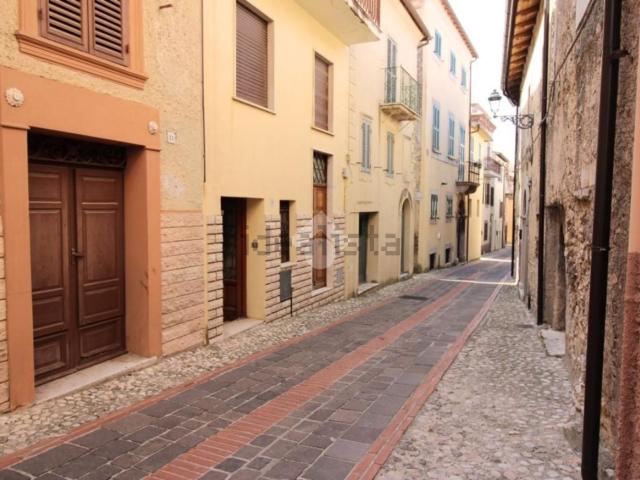 Appartamento in vendita a Salisano, Lazio