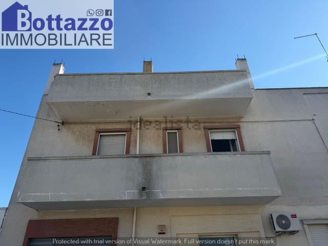 Appartamento in vendita a Lizzano, Taranto
