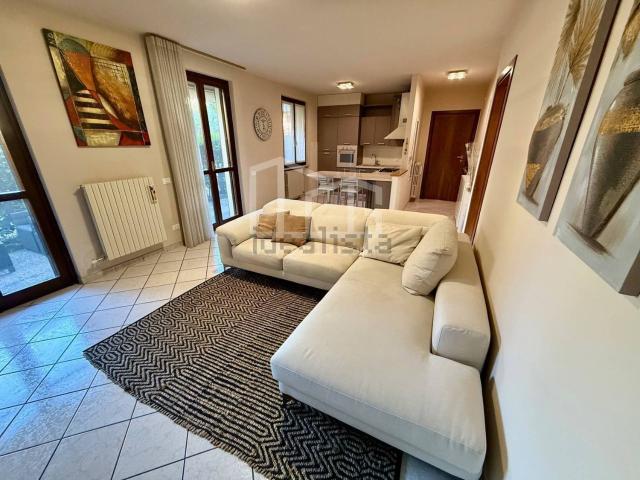 Appartamento in vendita a Desenzano Del Garda, Lombardia