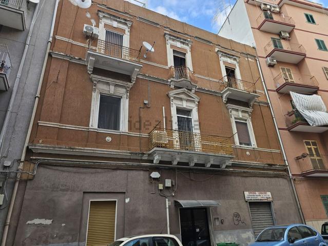 Appartamento in vendita a Taranto