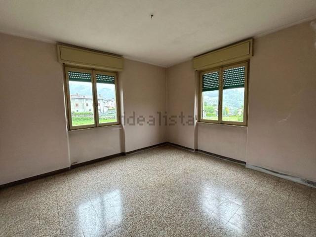Appartamento in vendita a Gandino, Lombardia