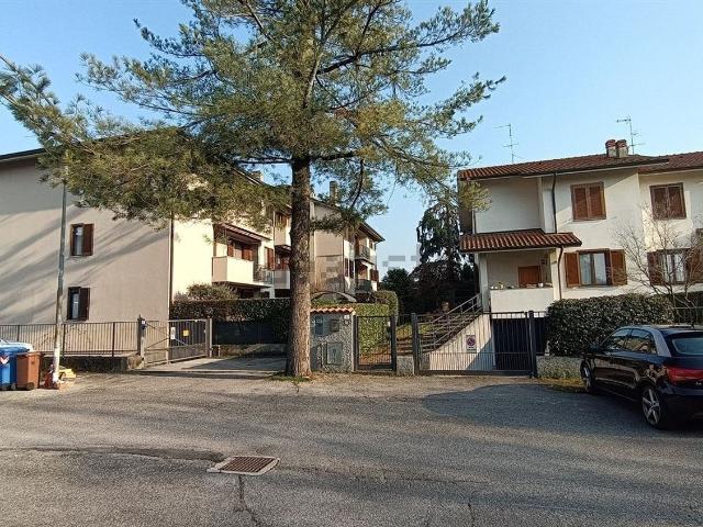 Appartamento in vendita a Bernareggio, Villanova