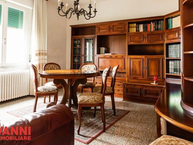 Appartamento in vendita a Cecina, Toscana