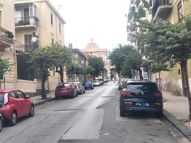 Appartamento in vendita a Valle degli Angeli, Messina