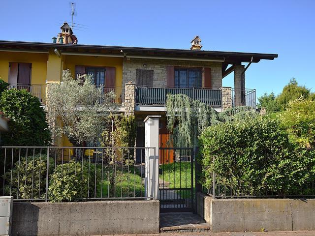 Appartamento in vendita a Brugarolo, Merate