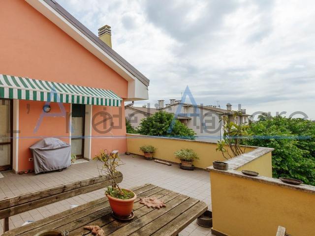 Appartamento in vendita a Legnaro, Padova