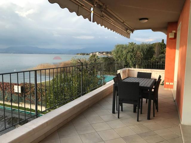 Appartamento in vendita a Sirmione, Lombardia