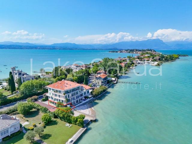 Appartamento in vendita a Sirmione, Lombardia