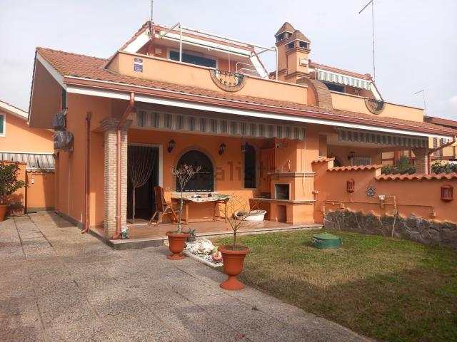 Appartamento in vendita a Colle Romito, Roma Capitale