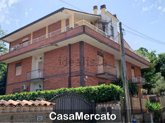 Appartamento in vendita a Monte Compatri, Roma Capitale