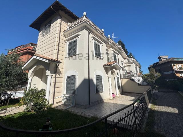 Appartamento in vendita a Roma Capitale, Lazio