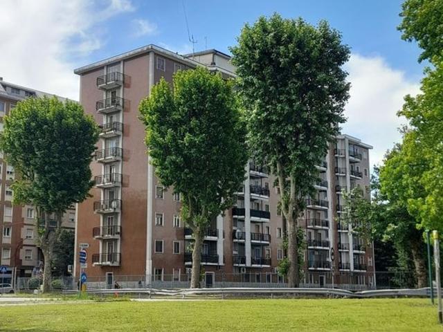 Appartamento in vendita a Melegnano, Milano