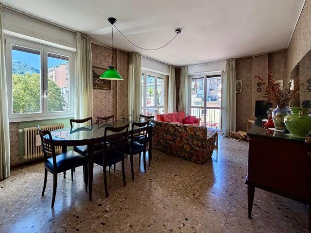 Appartamento in vendita a Morbegno, Lombardia