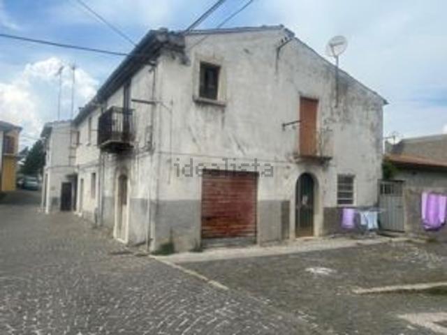 Appartamento in vendita a Pescolanciano, Isernia