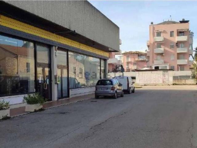 Appartamento in vendita a Ragnola, Marche