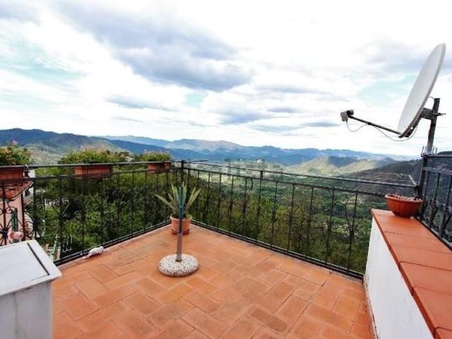 Appartamento in vendita a Calice Al Cornoviglio, Liguria