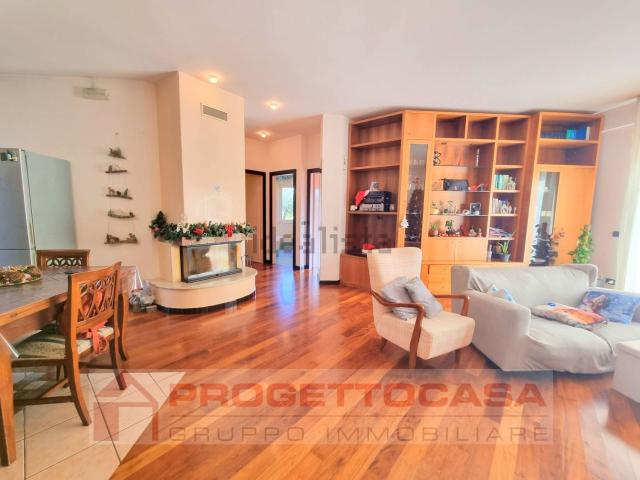 Appartamento in vendita a Sant'Anna, Marche