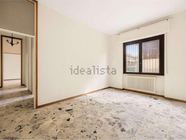 Appartamento in vendita a Sovico, Lombardia