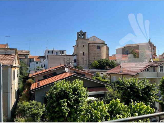 Appartamento in vendita a Marche, Ancona