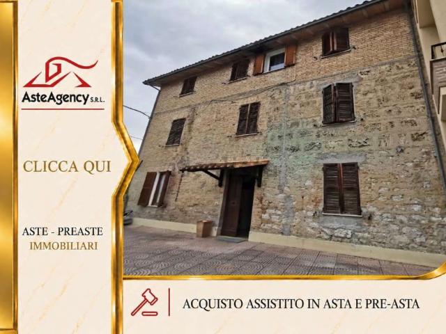 Appartamento in vendita a Cerreto d'Esi, Ancona