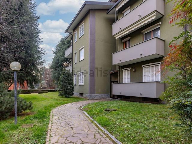 Appartamento in vendita a Burago Di Molgora, Lombardia