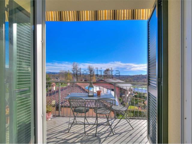 Appartamento in vendita a Montano Lucino, Como