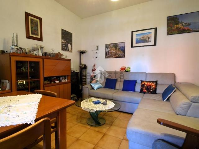 Appartamento in vendita a Pieve Emanuele, Lombardia