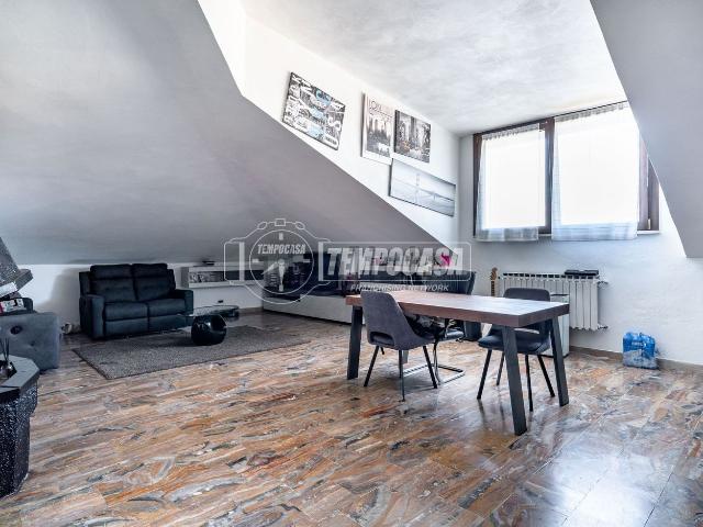 Appartamento in vendita a Cassina Pertusella, Caronno Pertusella