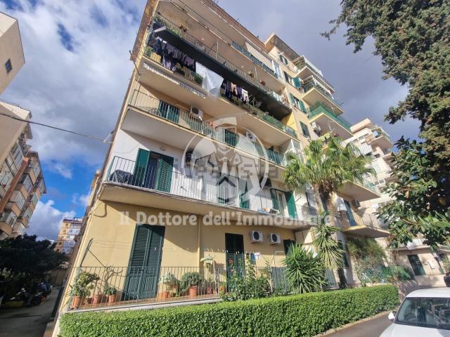 Appartamento in vendita a V Circoscrizione, Palermo