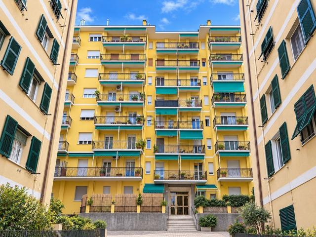 Appartamento in vendita a Pra', Genova