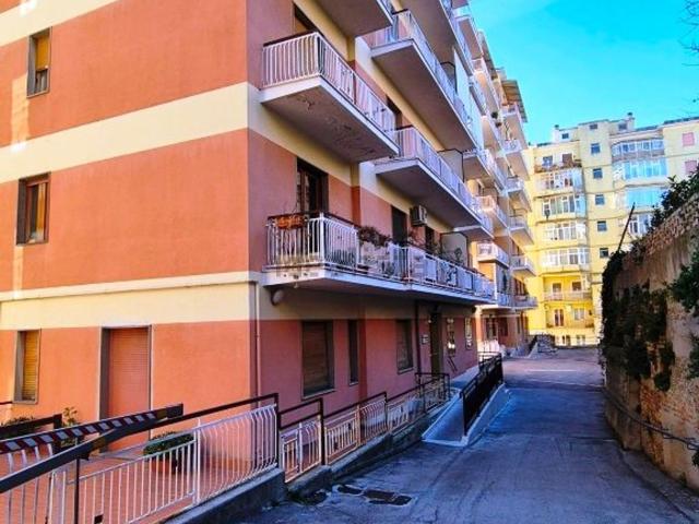 Appartamento in vendita a Santa Barbara, Chieti