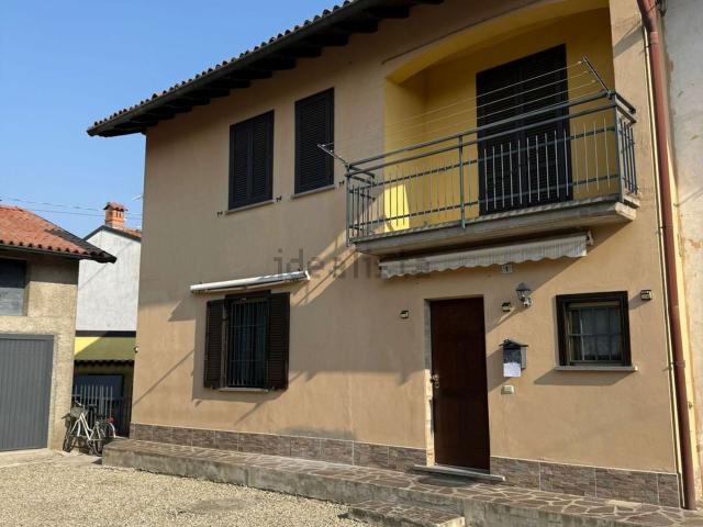 Appartamento in vendita a Gropello Cairoli, Lombardia