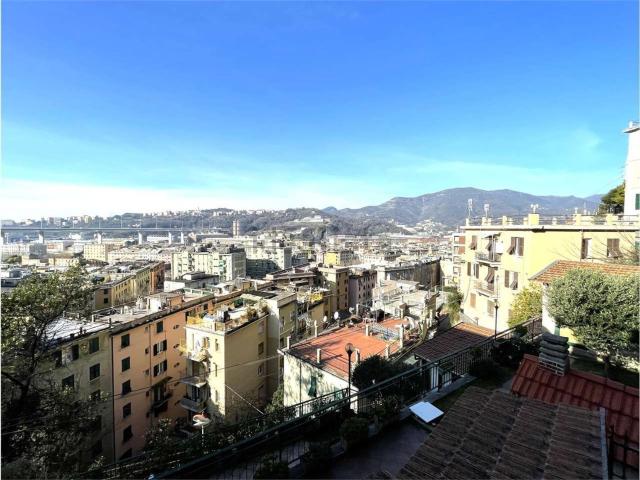 Appartamento in vendita a Val Polcevera, Serra Riccò