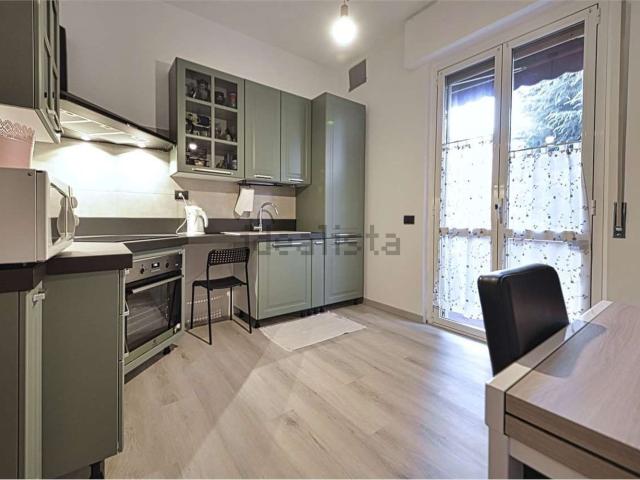 Appartamento in vendita a Rovellasca, Como