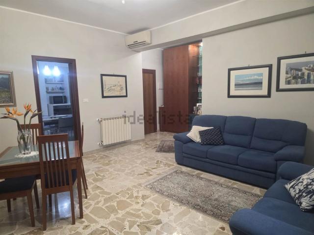 Appartamento in vendita a Fasano, Gravina Di Catania