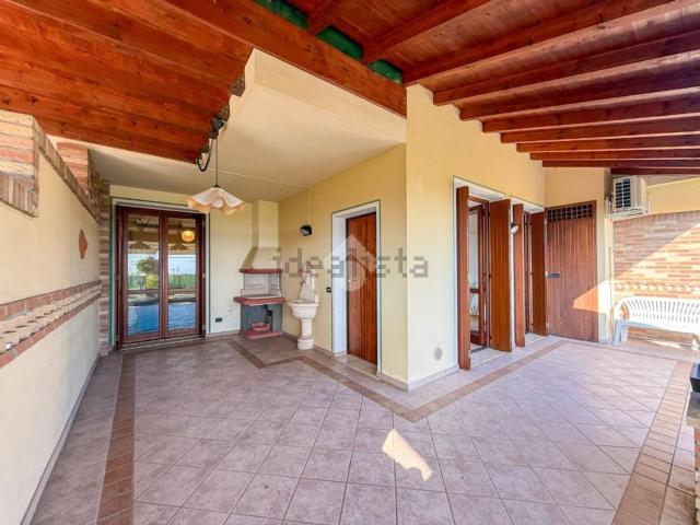 Appartamento in vendita a Padenghe Sul Garda, Lombardia