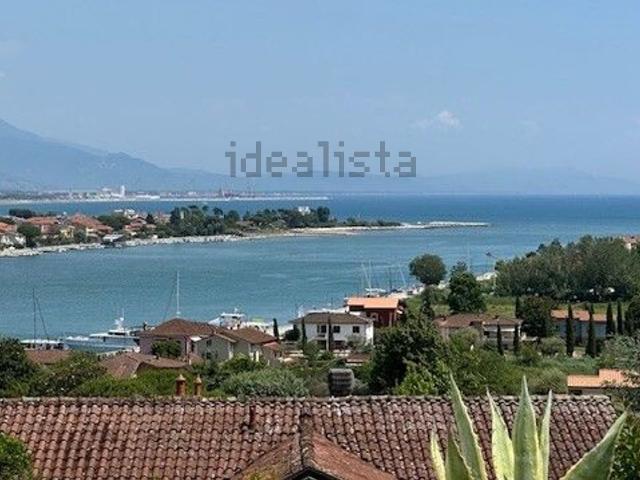 Appartamento in vendita a Ameglia, Liguria