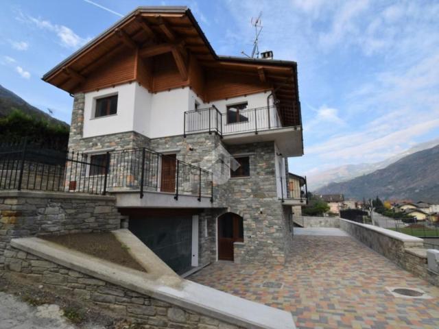 Appartamento in vendita a Pontey, Aosta