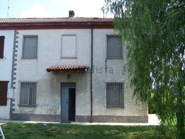 Appartamento in vendita a Silvano Pietra, Lombardia