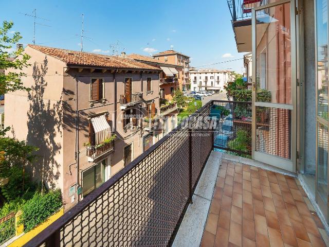 Appartamento in vendita a Est, Brenzone