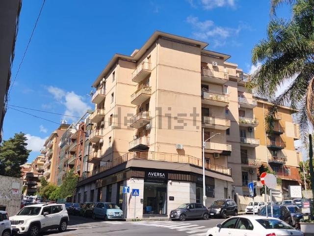 Appartamento in vendita a Picanello-Ognina-Barriera-Canalicchio, Catania