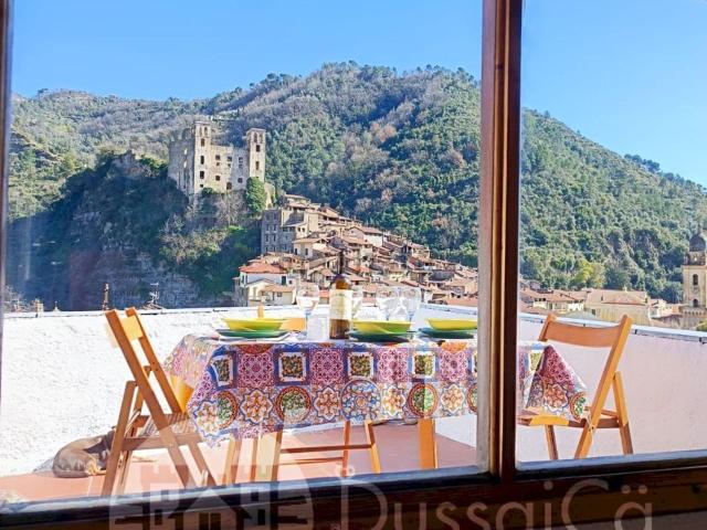Appartamento in vendita a Dolceacqua, Liguria